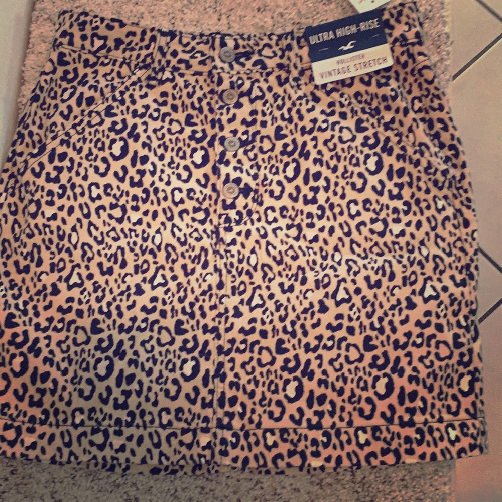 Hollister leopard skirt